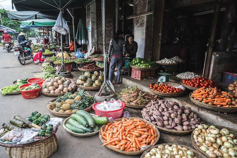 Dong Ba Market